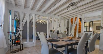 La Loge aux Lacs - LA LOGE AUX CHEVRES