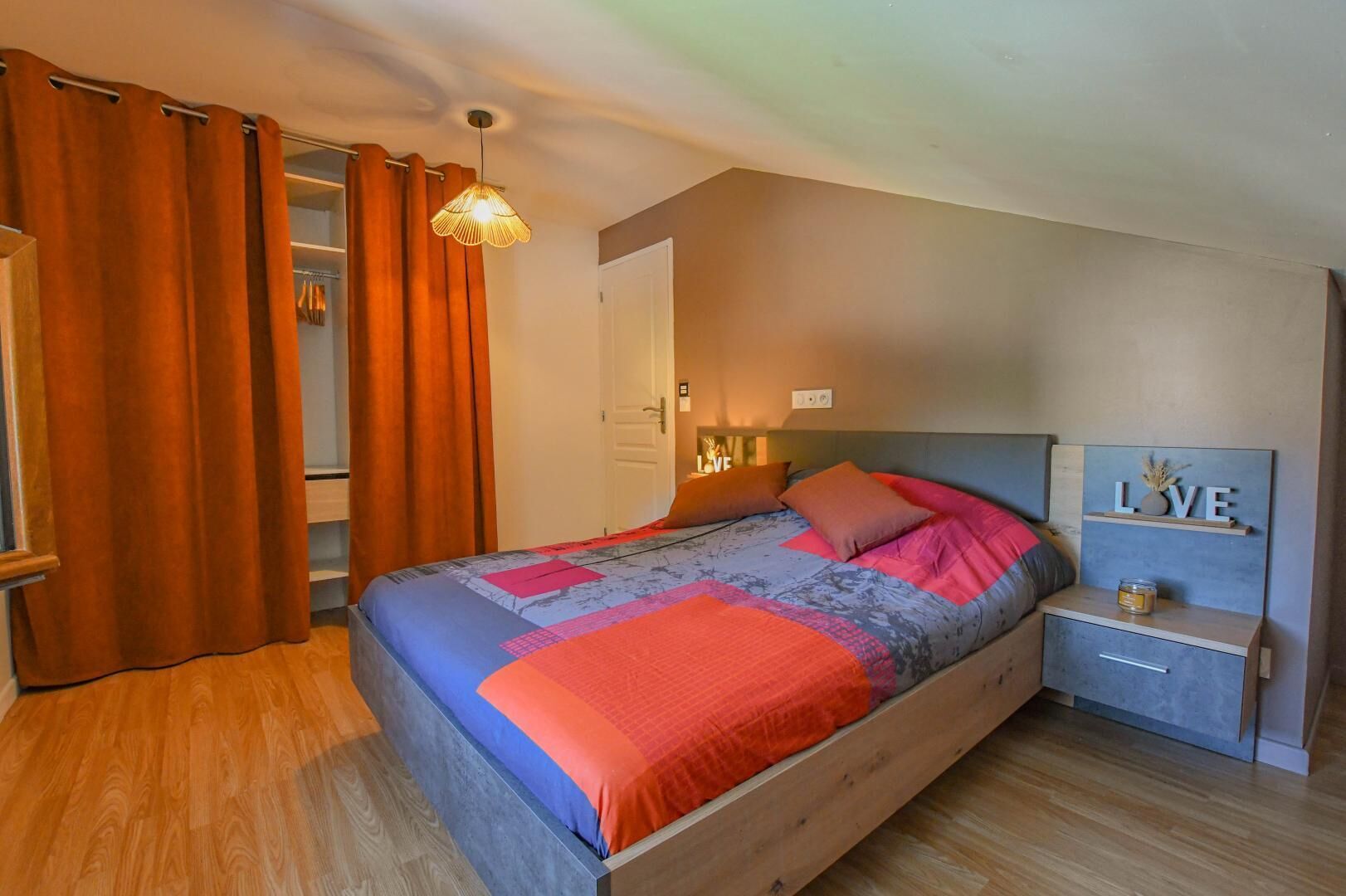 3 bedrooms, travel cot, free WiFi