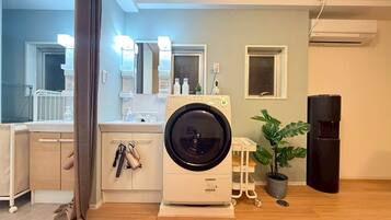 Apartment | Laundry