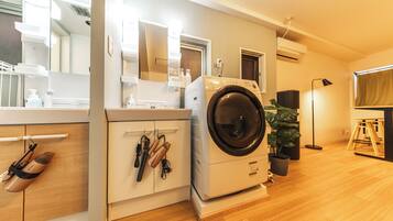 Apartment | Bathroom