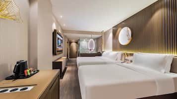 Comfort Triple Room | Desk, laptop workspace, free WiFi, bed sheets