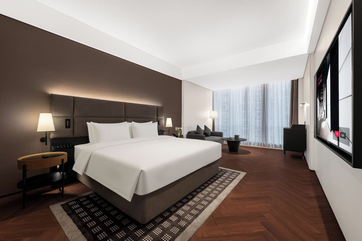 Chăn bông, nệm cao su hoạt tính (memory foam) 