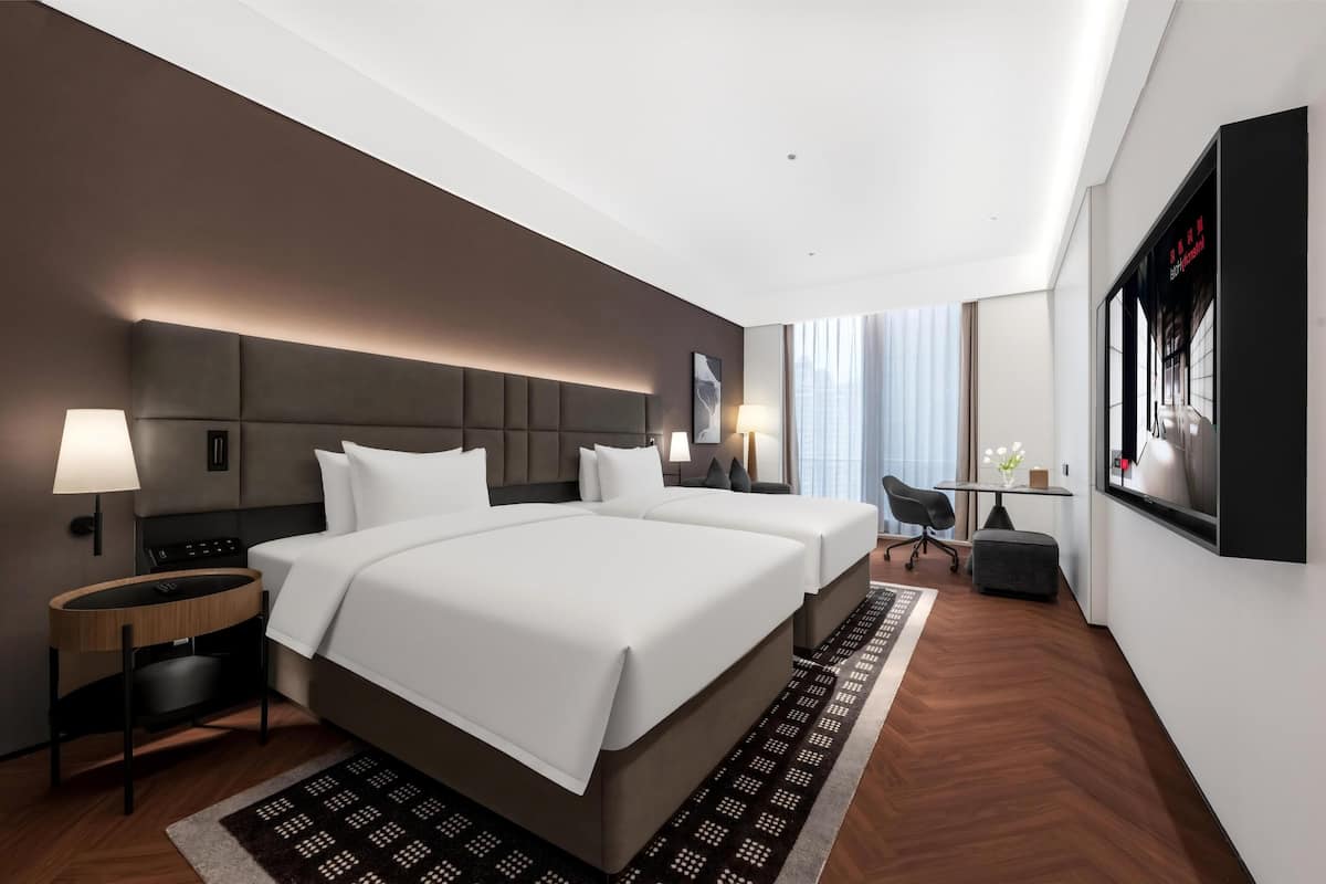 Phòng 2 giường đơn Executive, quang cảnh thành phố | Chăn bông, nệm cao su hoạt tính (memory foam) 