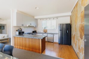 Private kitchen - Managers House (Yarra Glen)