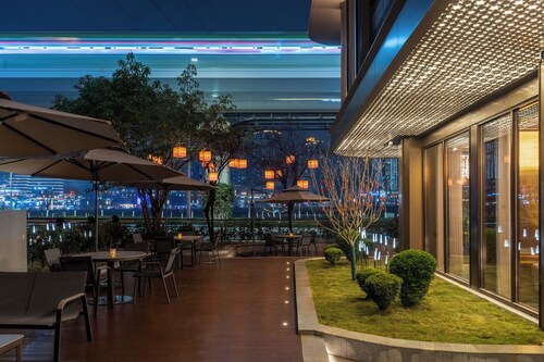 Crystal Hotel Chongqing Jialing River