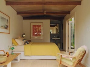 Room - Midcentury Daydreams (BYRON BAY)