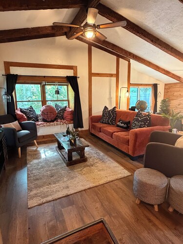 The Schoolhouse Cabin - 2BR, 1.5BA with Hot Tub and Game Room
