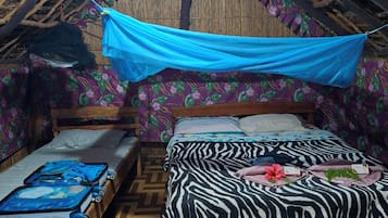 Habitación familiar doble, balcón, vistas al jardín | Wifi gratis