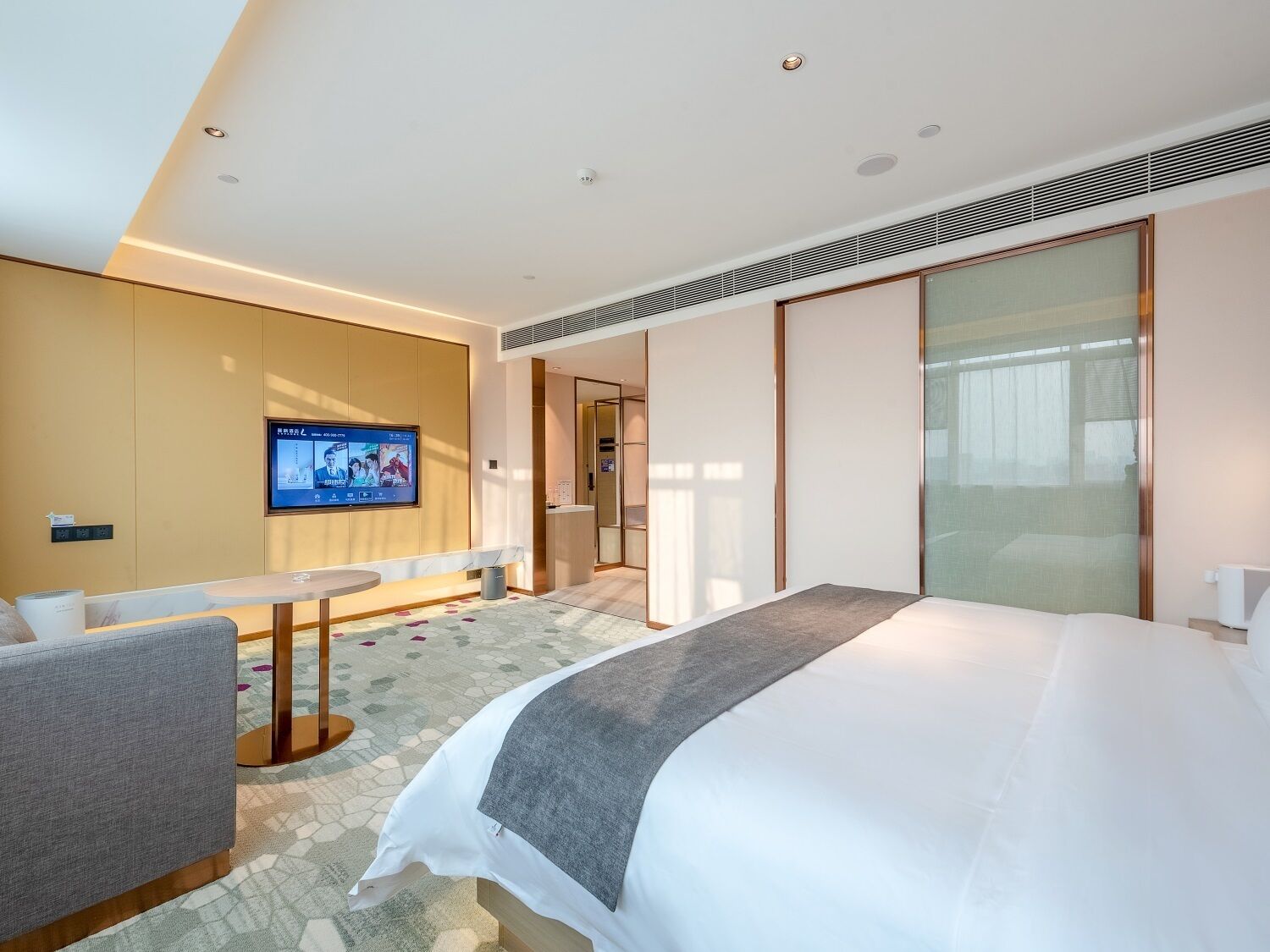 Superior Suite, City View | View from room