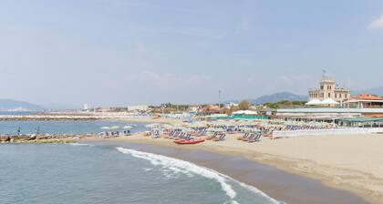 Lovely apartment in Massa with WiFi