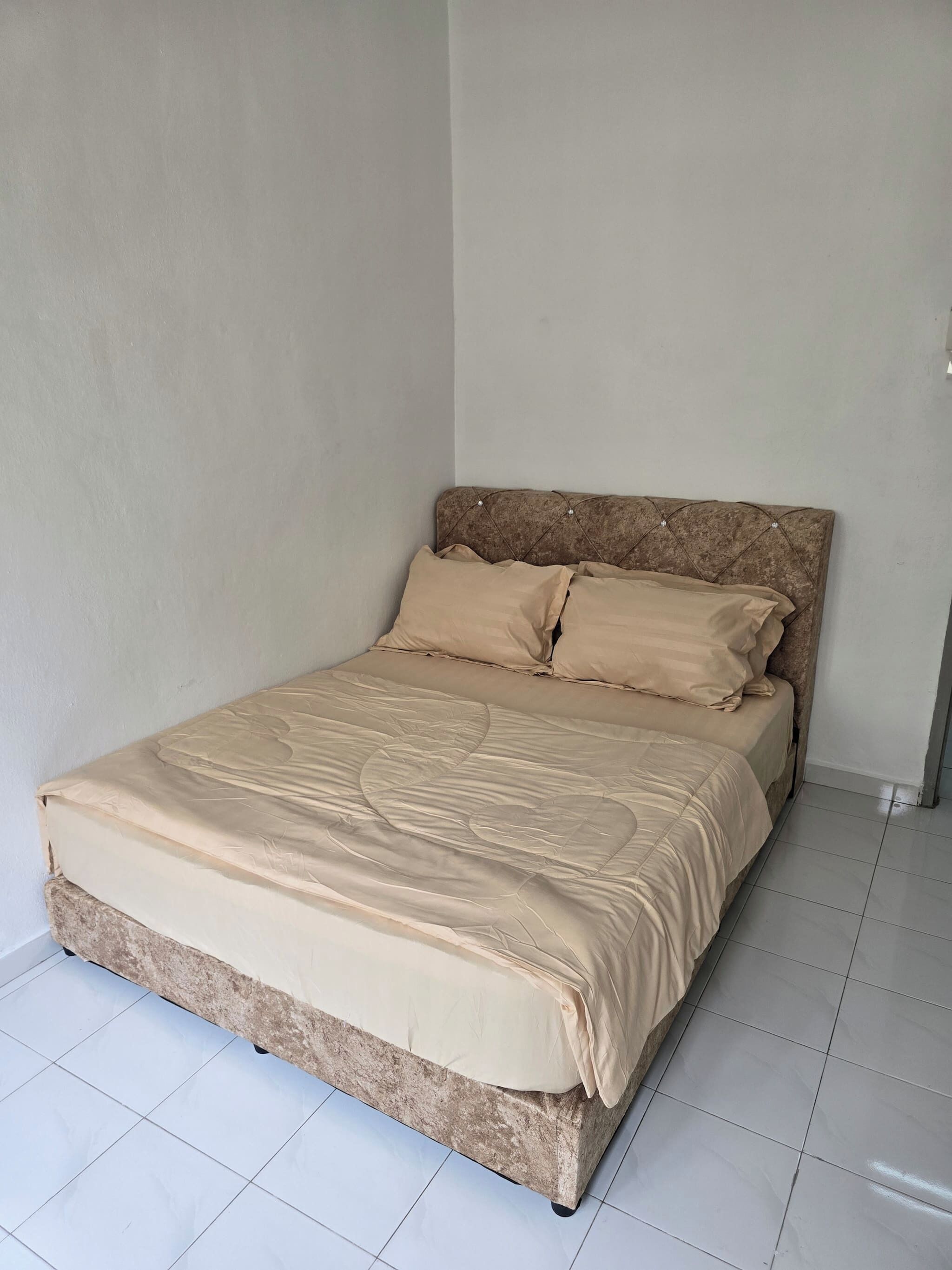3 bedrooms