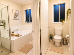 Bathroom - Mountain Breeze Retreat - Brand New 4BR Home (Morayfield)