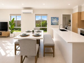 Dining - Mountain Breeze Retreat - Brand New 4BR Home (Morayfield)