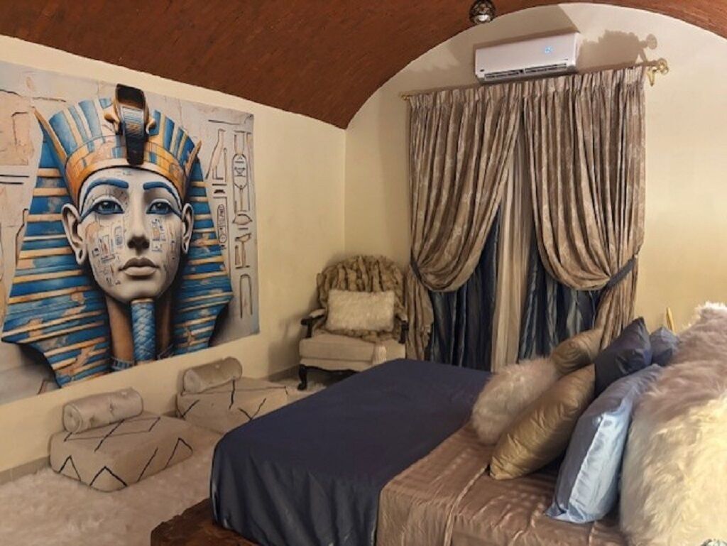 3 chambres, fer et planche à repasser, Wi-Fi, draps fournis