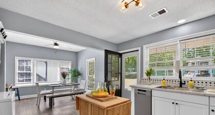 NEW! 2BR Getaway Near I-75 World Cup