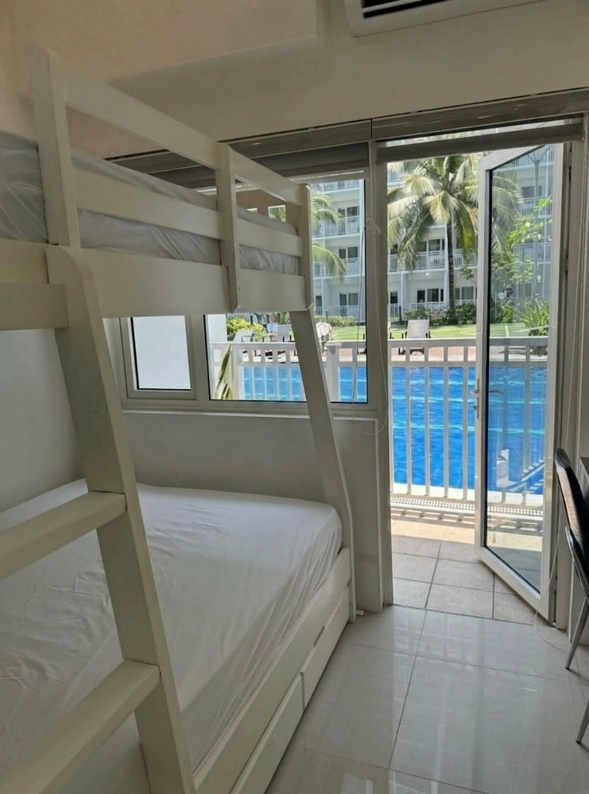 Condo, Balcony, Pool View