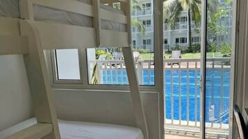Condo, Balcony, Pool View