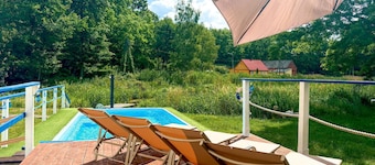 Nice home in Nowogród Bobrzanski