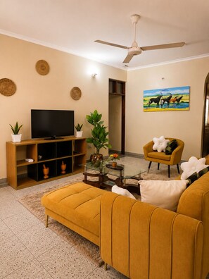 บ้านพัก, ลานระเบียง, วิวสวน | บริเวณนั่งเล่น