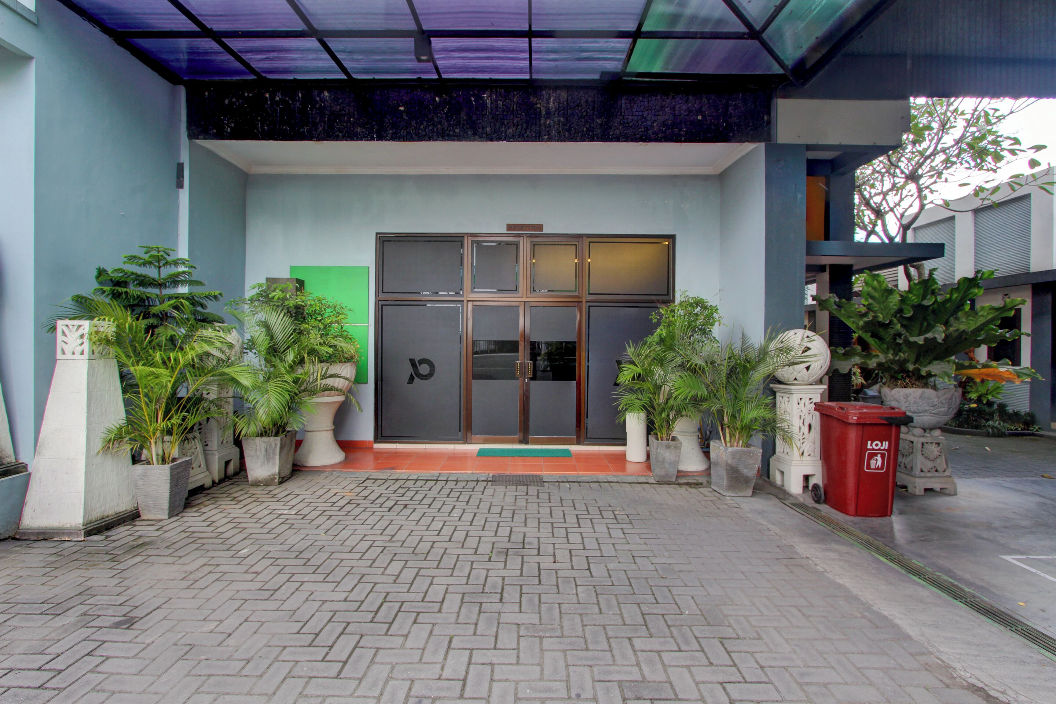 Bagian depan properti