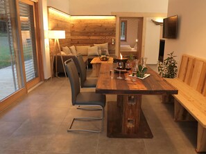 Dining - Chalet with sauna near the Nassfeld region (Hermagor-Pressegger See)
