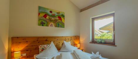 2 bedrooms, Internet