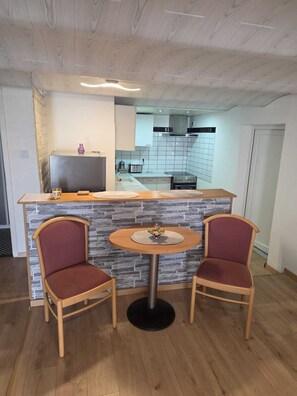 Interior - Modern guest house with mosaic terrace & WMF kitchen in a quiet location (Uttenweiler)