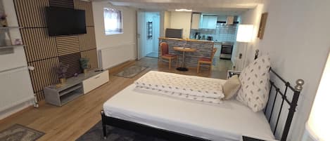 1 bedroom, free WiFi, bed sheets