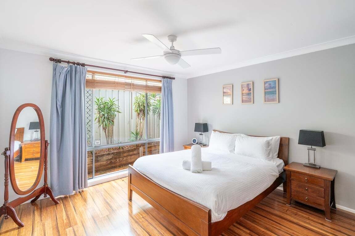 4 bedrooms, iron/ironing board, travel cot, WiFi