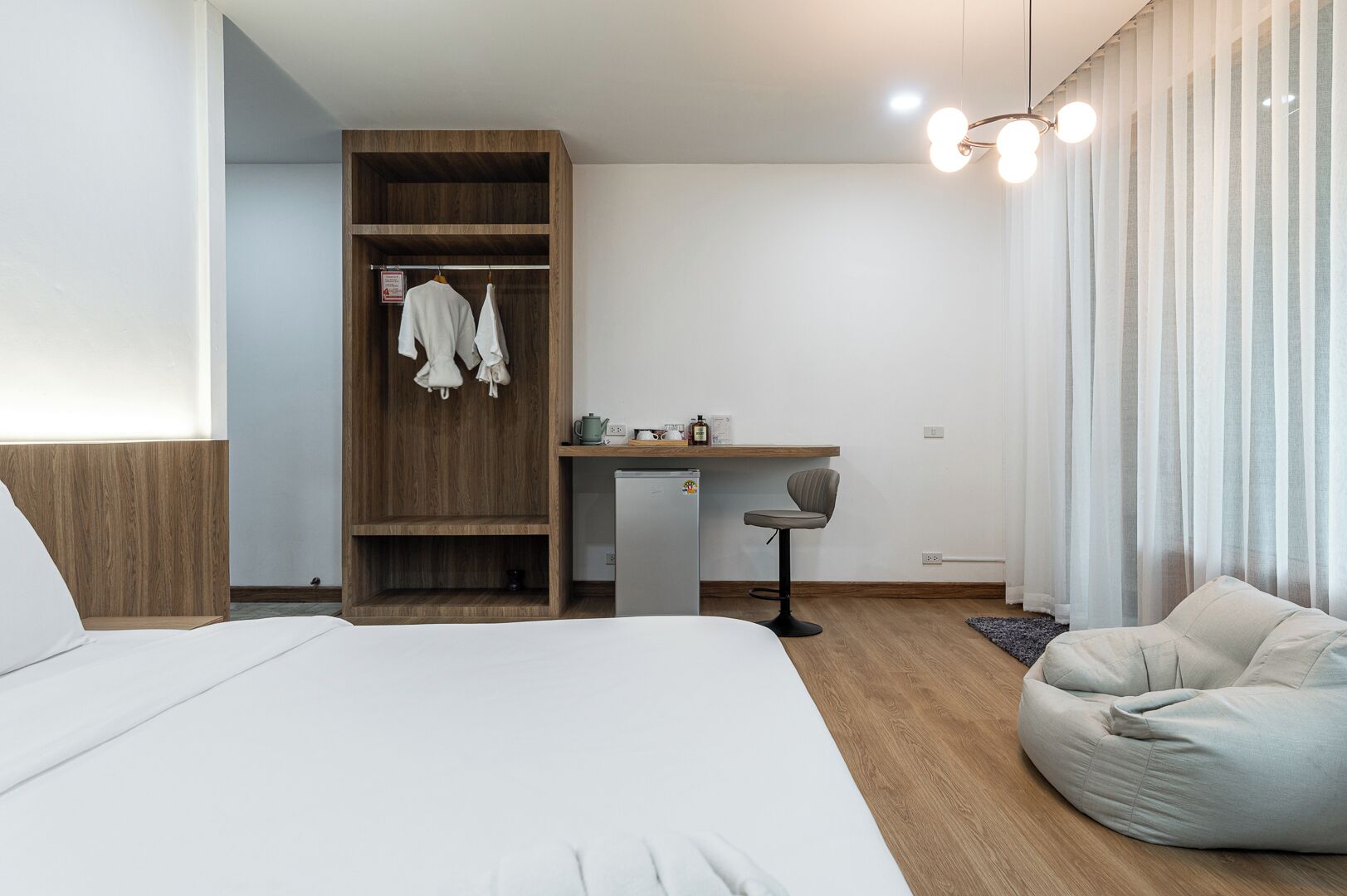 Premium Super Deluxe Room | Minibarvarer (inkludert), skrivebord, wi-fi (inkludert) og sengetøy