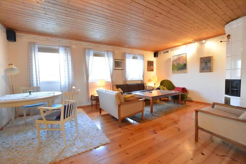 Great location with lake view