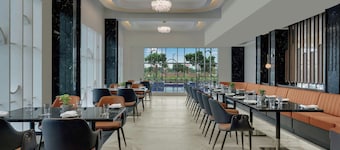 Crescent The Fern Budhni, Series by Marriott
