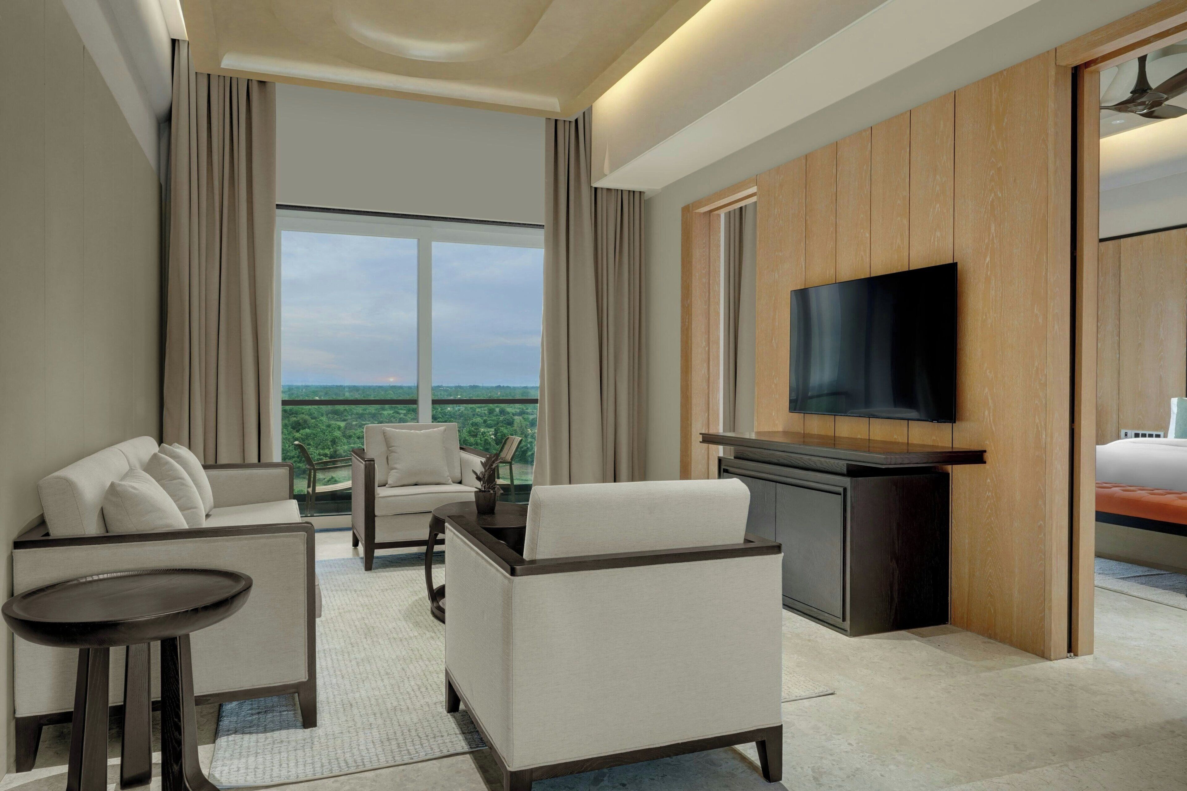 Suite, 1 Bedroom, Garden View | Living room