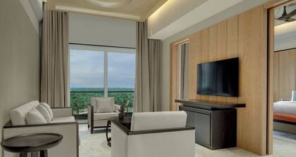 Crescent The Fern Budhni, Series by Marriott