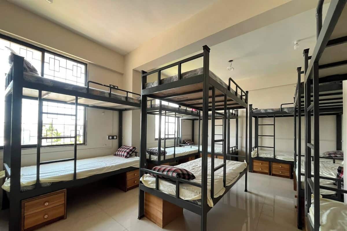 Shared Dormitory | Premium bedding, WiFi (free), bed sheets