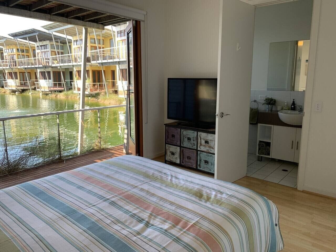 3 bedrooms, iron/ironing board, WiFi