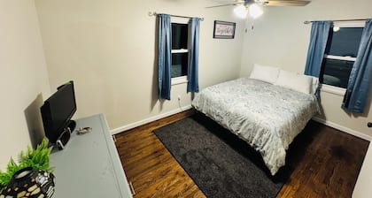 Two-bedroom apartment downtown Jefferson City!