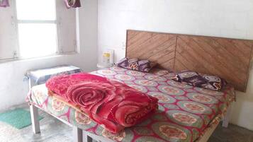 Standard Room | Free WiFi
