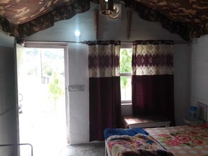Standard Room - Raiseraa Cottages (Raisera)