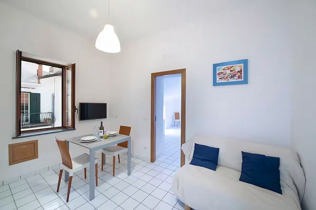 Villa Elicona F: A Welcoming Apartment Situated In A Central Location, At A Short Distance From The Cathedral Of Ravello, With Free Wi-fi. - Ravello