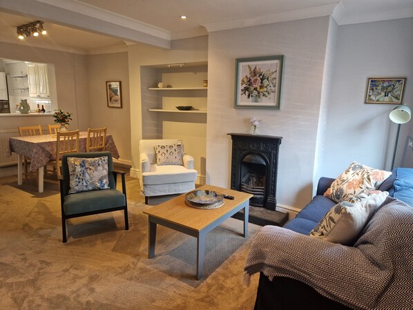 Living area - Cosy Cottage near Shakespeare's birthplace (Stratford-upon-Avon)