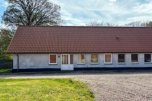 Exterior - 7 person holiday home in Ølgod (Ølgod)