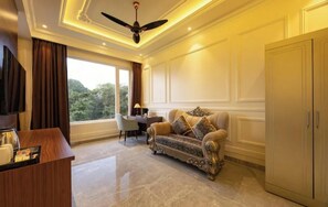 Luxury Suite, Non Smoking, Hill View | Living area - Clarks Inn Suites Dhanbad (Dhanbad)