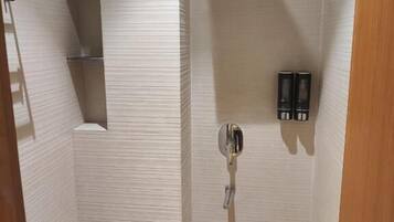 Deluxe Shared Dormitory, Lake View | Bathroom | Free toiletries, towels, shampoo, toilet paper