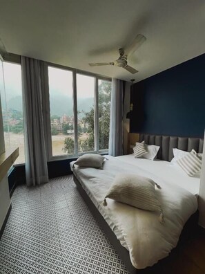 Family Quadruple Room, Balcony, Lake View