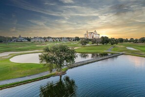 Golf - Beautiful Townhome with Private Patio, Near Attractions (Kissimmee)