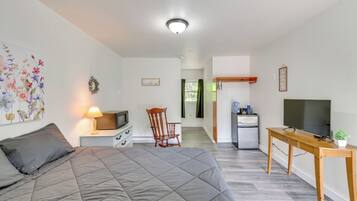Travel crib, internet, bed sheets