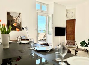 Dining - Vrbo Property (Carantec)