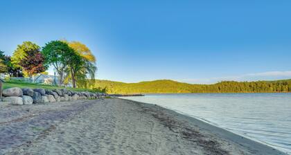 Schroon Lake Room < 1 Mi to Marina & Beach!