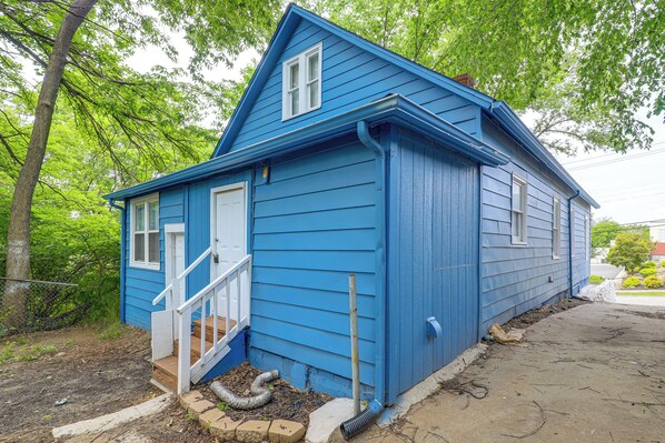 Exterior detail - Game-Day Getaway Near Arrowhead Stadium & Casinos! (Kansas City)